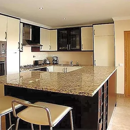 Praia Da Luz Sleeps 8 Pool Air Con Wifi *